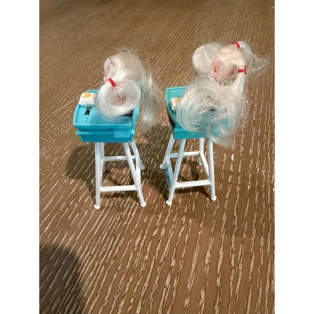 Lot of 2 McDonald's Happy Meal Toy 1998 Barbie Eatin Fun Kelly Dolls